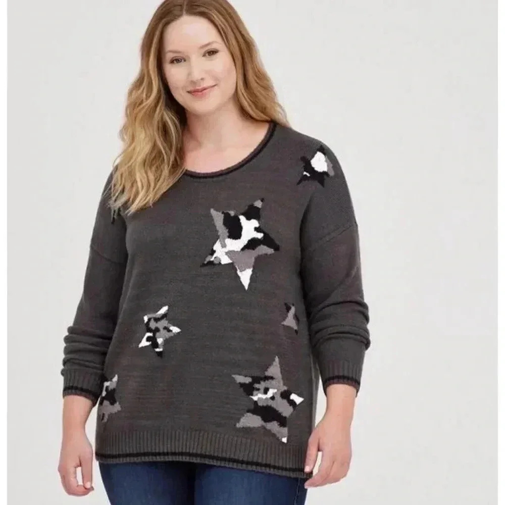 Torrid Gray Camo Star Print Crew‎ Neck Sweater Size 00
